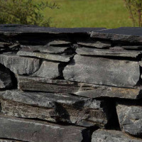 Sisu Vuono Skiffermur